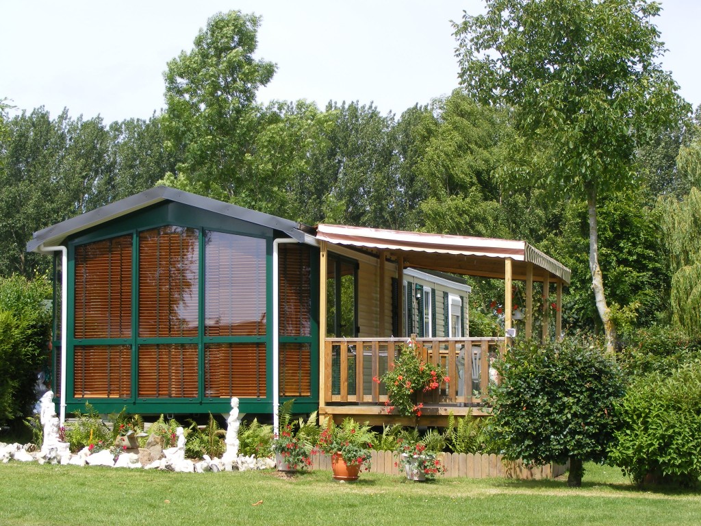 Abri de jardin avec véranda